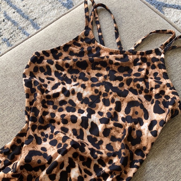 Animal print strappy mini dress - Picture 2 of 8